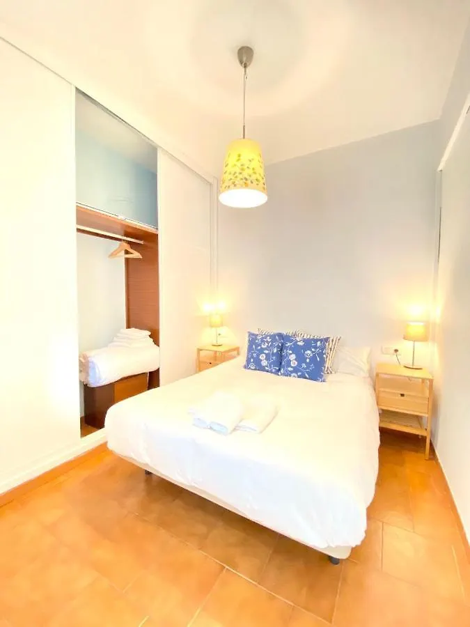 סביליה Comfortable Studio Old Town, Parking Optional דירה