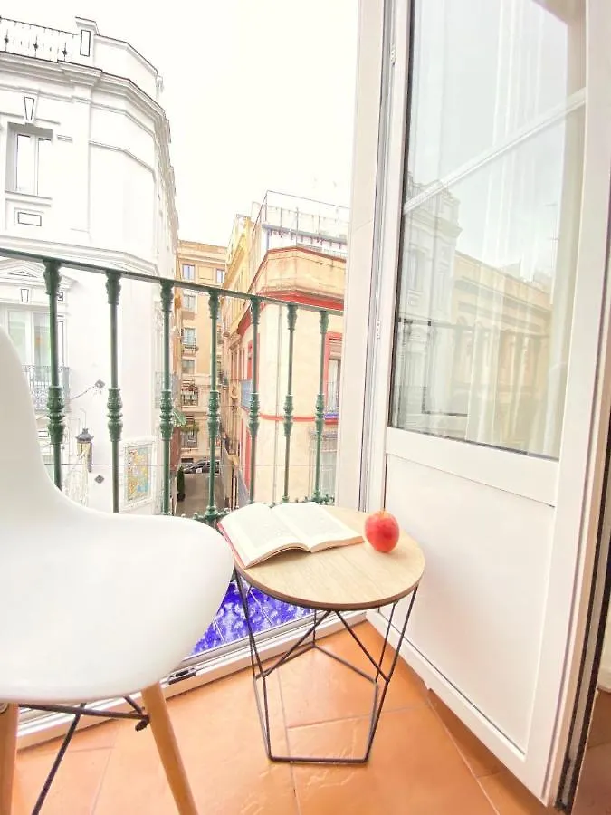 סביליה Comfortable Studio Old Town, Parking Optional 0*,