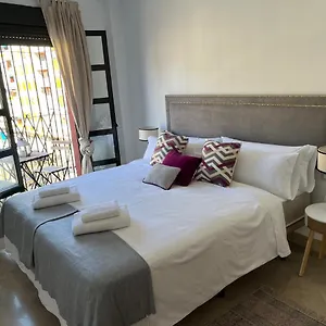 Apartamento Familiar Centro + Parking, Sevilla
