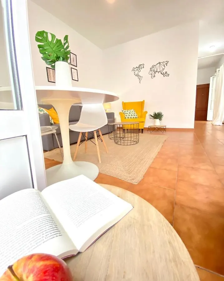 סביליה Comfortable Studio Old Town, Parking Optional